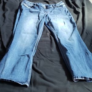 Maurices jeans